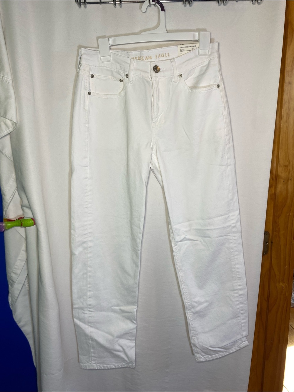 American Eagle Outfitters White 90’s Straight-Leg Women's Jeans, Size 6S